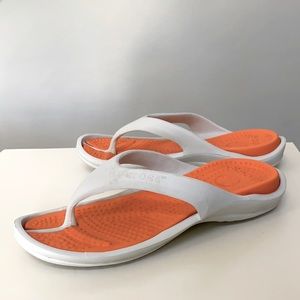 CROCS • Athens gray & orange classic comfort flip flop thong sandal unisex W9 M7